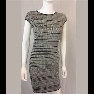 Halston Heritage NWT bodycon Black & White dress M